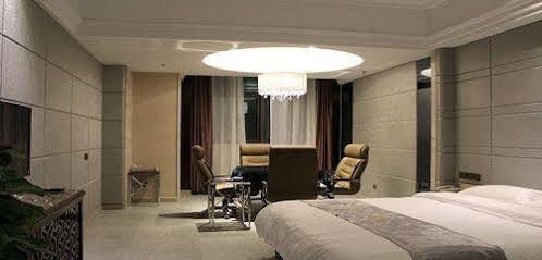 Junfu Hotel Canton Esterno foto